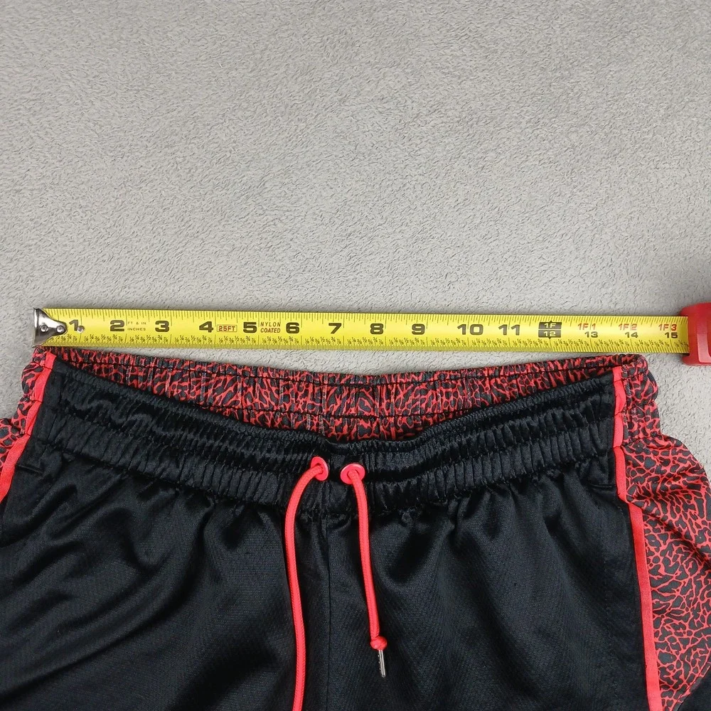 Jordan Shorts Mens Large Dri-FIT Basketball Elephant Print Black Red